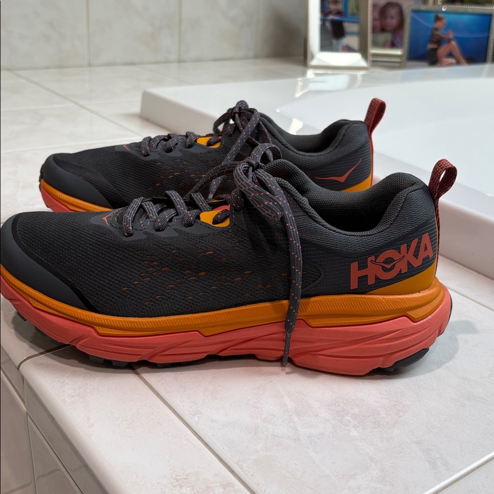 Hoka One One Challenger ATR 6 Gray and Orange Athletic Shoes size Women’s size 8 - Picture 3 of 11